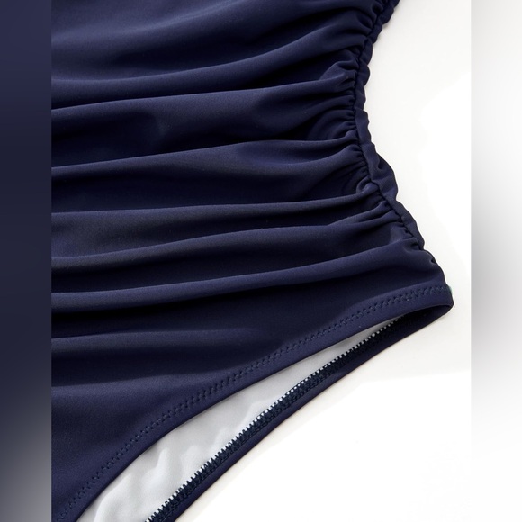 Slimming Ruffle Swimsuit - Picture 5 of 6